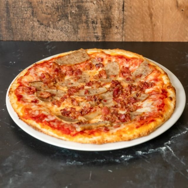Salsiccia Pizza.