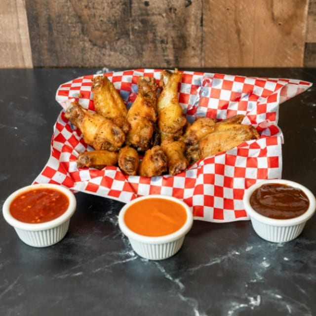 Chicken Wings 10 Pieces.