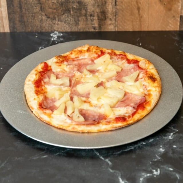 Hawaii Pizza.